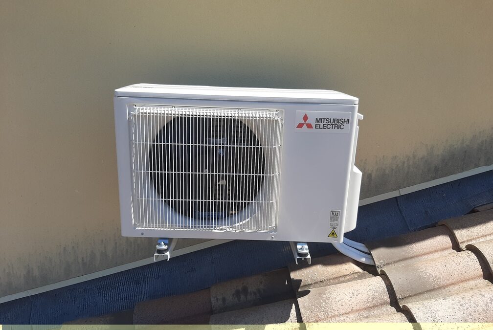 Unité extérieure sur un toit à Béziers